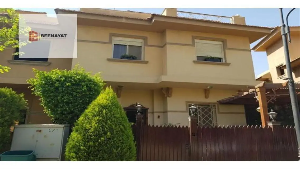 Luxury Villa for Sale with Private Garden in Prime Location