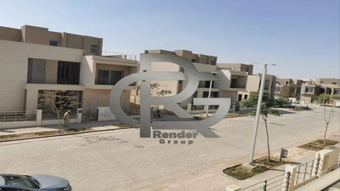 منزل فخم بمساحة متر يضم مسبح خاص وحديقة خاصة