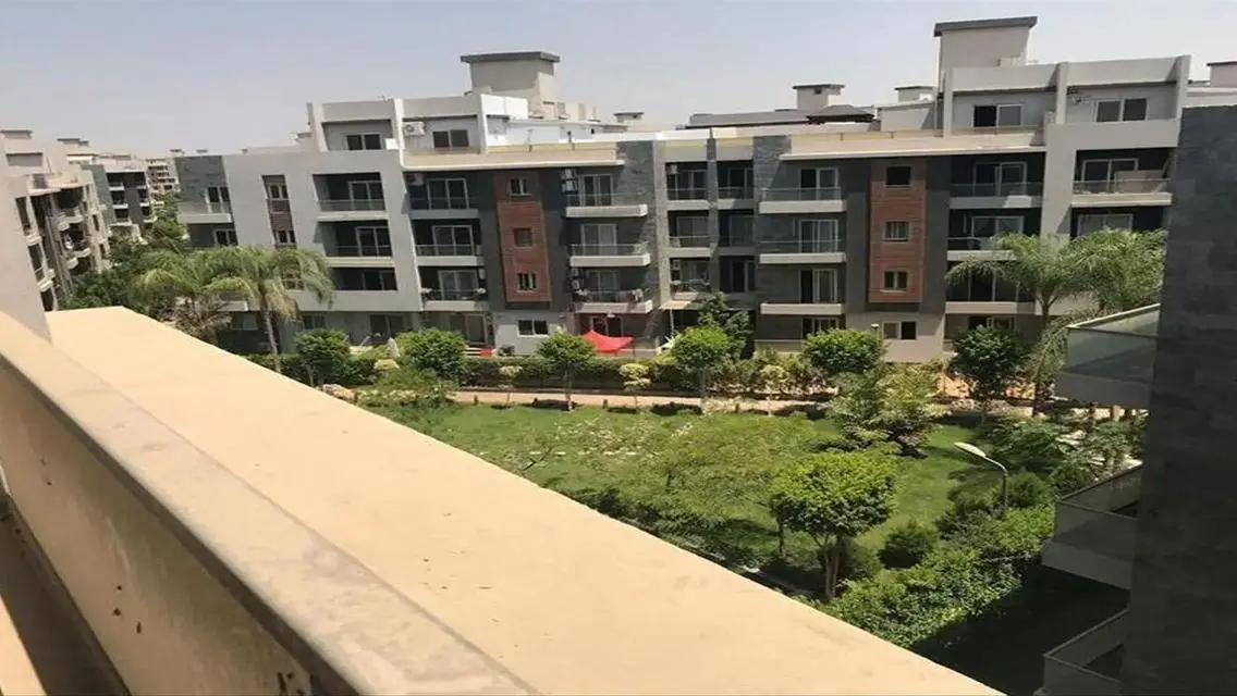Luxury Apartment in Zayed Regency Compound - 189 m² with Stunning Views