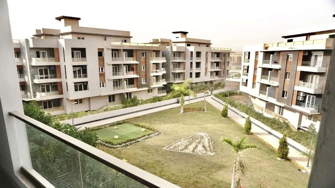 Luxury Apartment in Zayed Regency Compound - 189 m² with Stunning Views