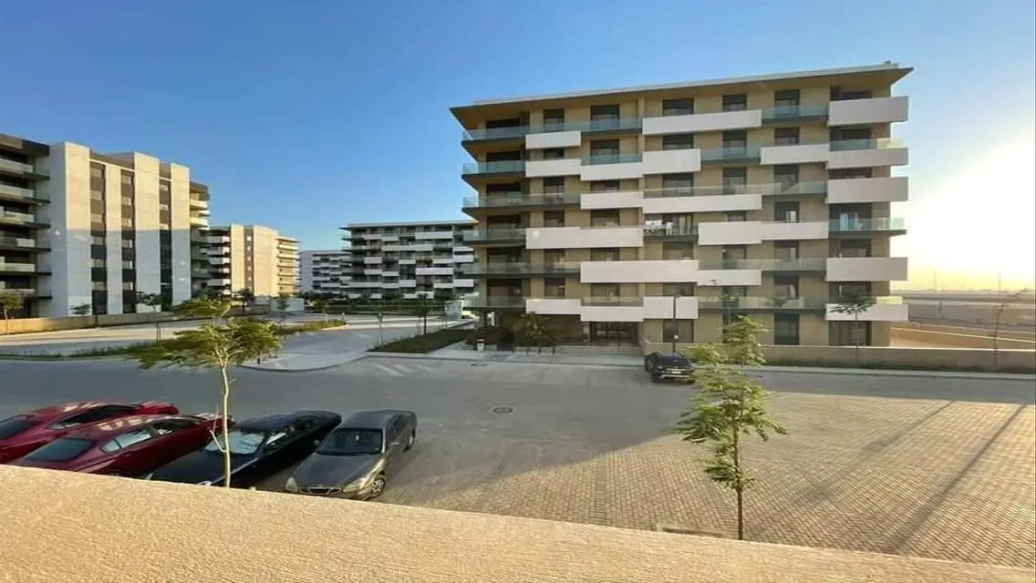 Luxury Apartment with Stunning View in Cadmus
