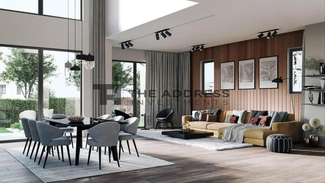 Spacious 1000 sqm Office with Great Amenities