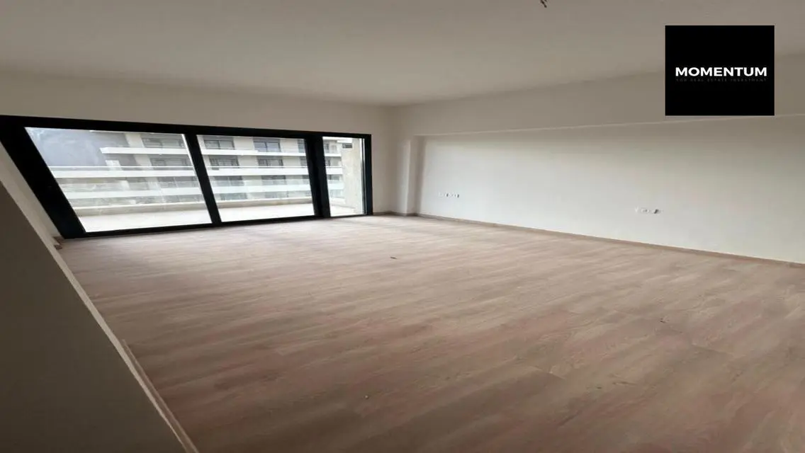 Stunning Terrace of 300 sqm with Security Guard