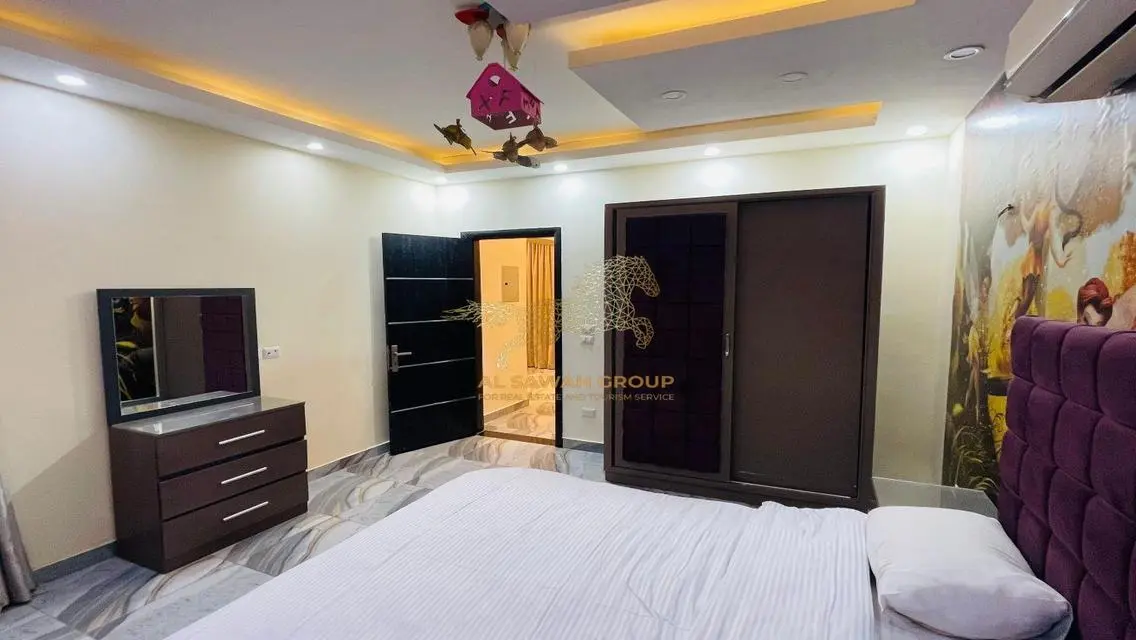 فيلا فاخرة للبيع بمساحة 300 متر