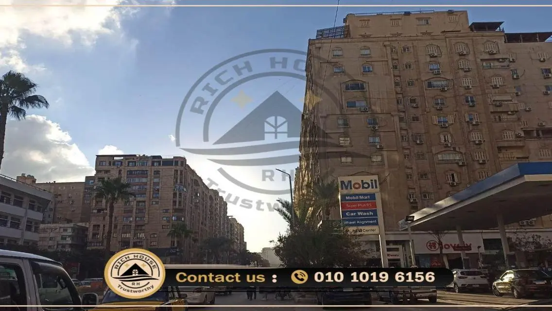 شقة فاخرة بمساحة واسعة مع إطلالة رائعة
