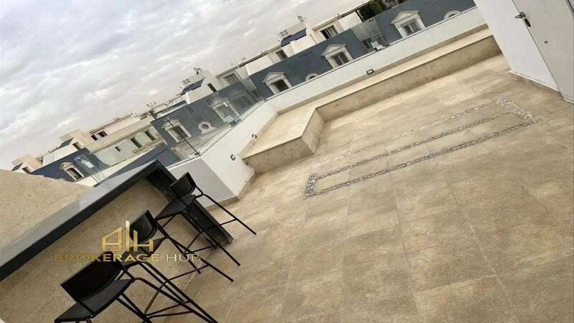 شقة مذهلة في ماونتن فيو هايد بارك بمساحة 169 متر مربع