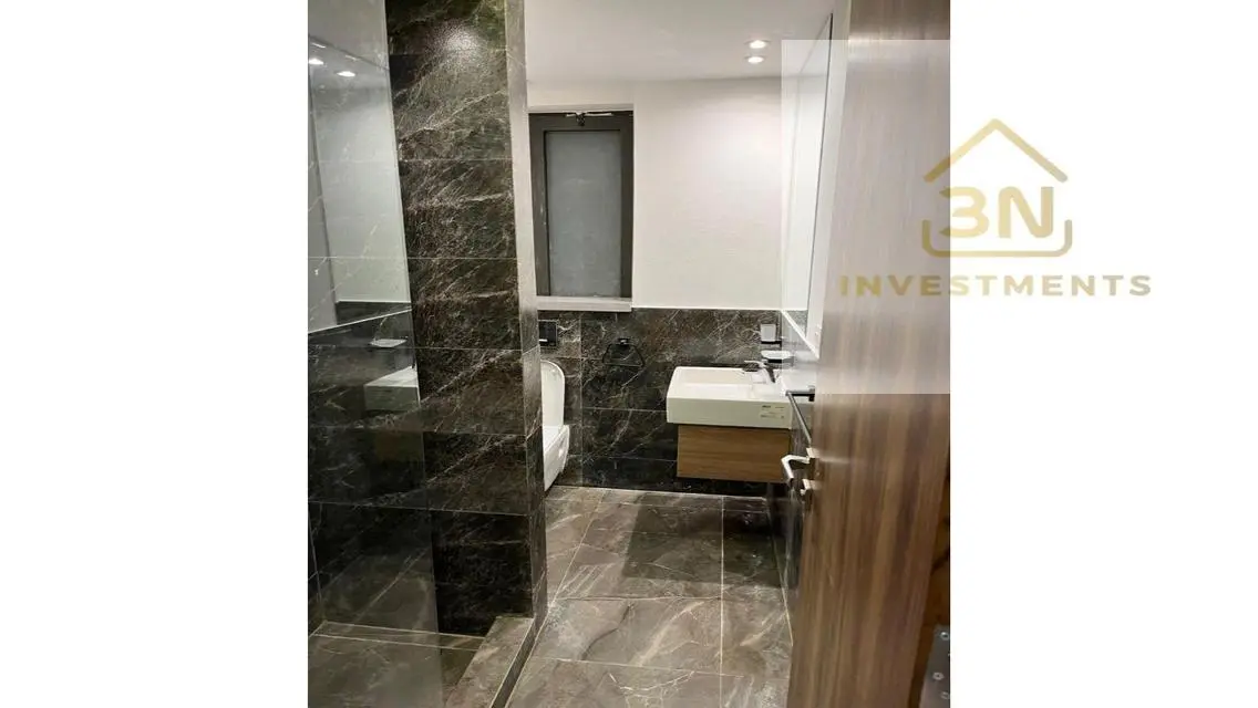 Luxury Apartment with Spacious Living and Premium Amenities
