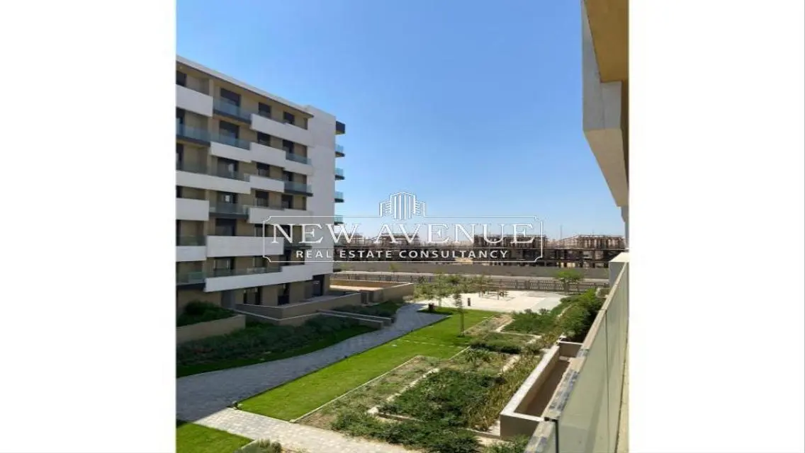 Luxurious Apartment with Balcony and Private Garden
