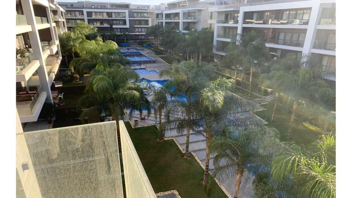 Luxury Apartment in El Patio 7