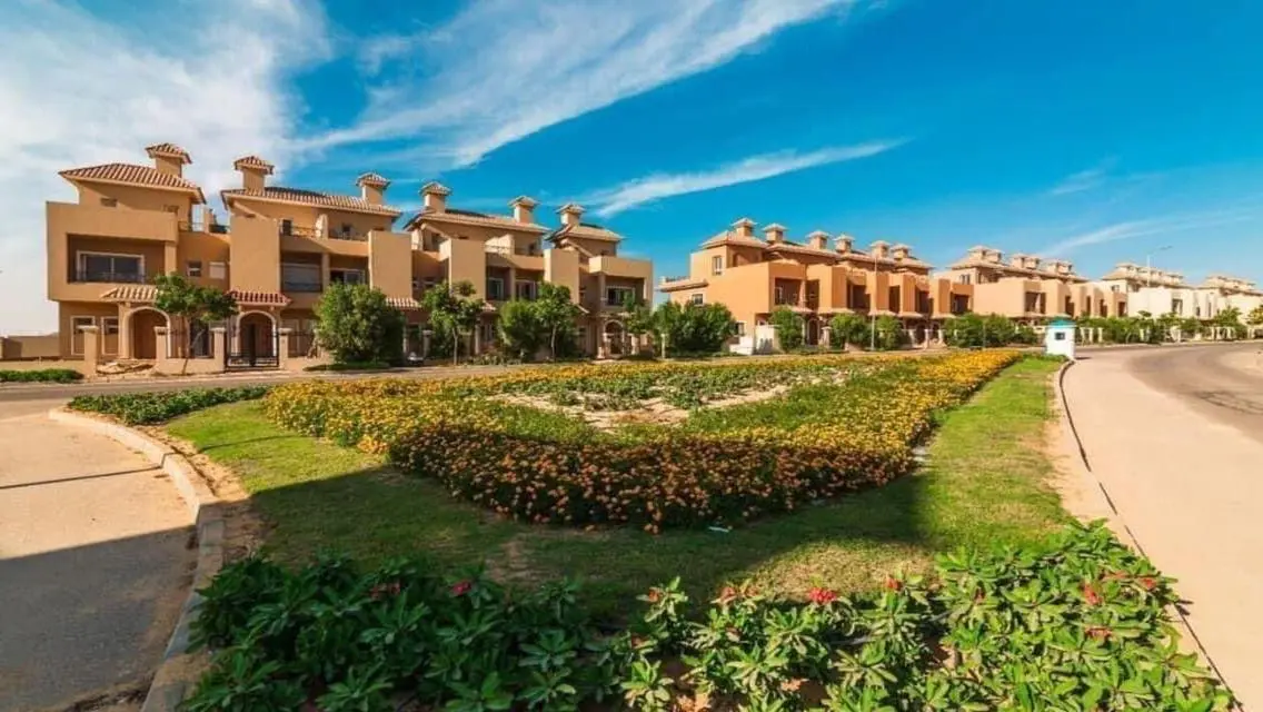 Luxury Apartment with Top Amenities in Heart of the City