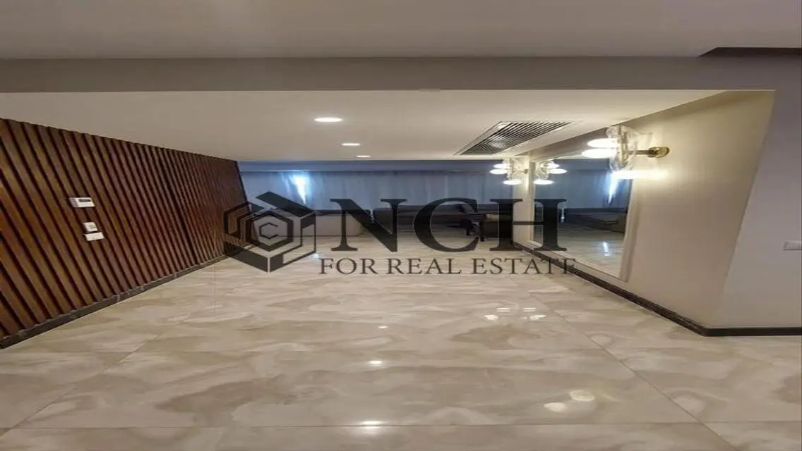 Luxurious Villa with Private Pool and Spacious Garden