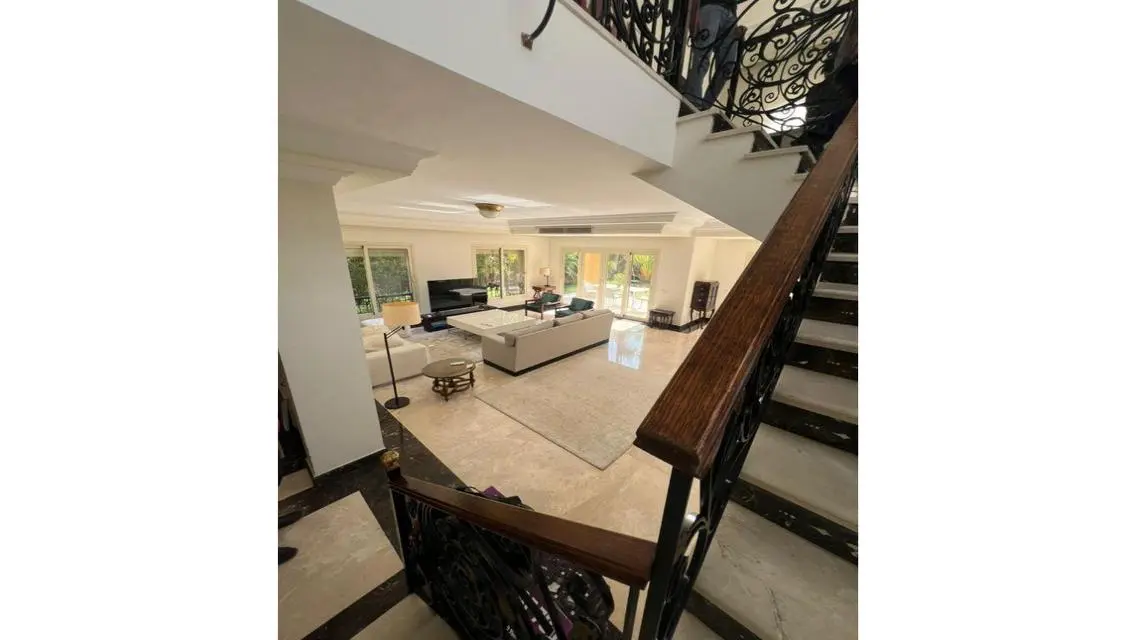 Luxury Apartment for Sale by the Lakes