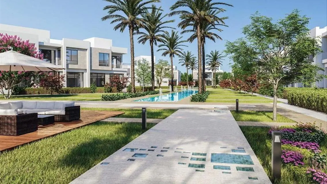 Luxurious Apartment in Kings Polo with Lake View