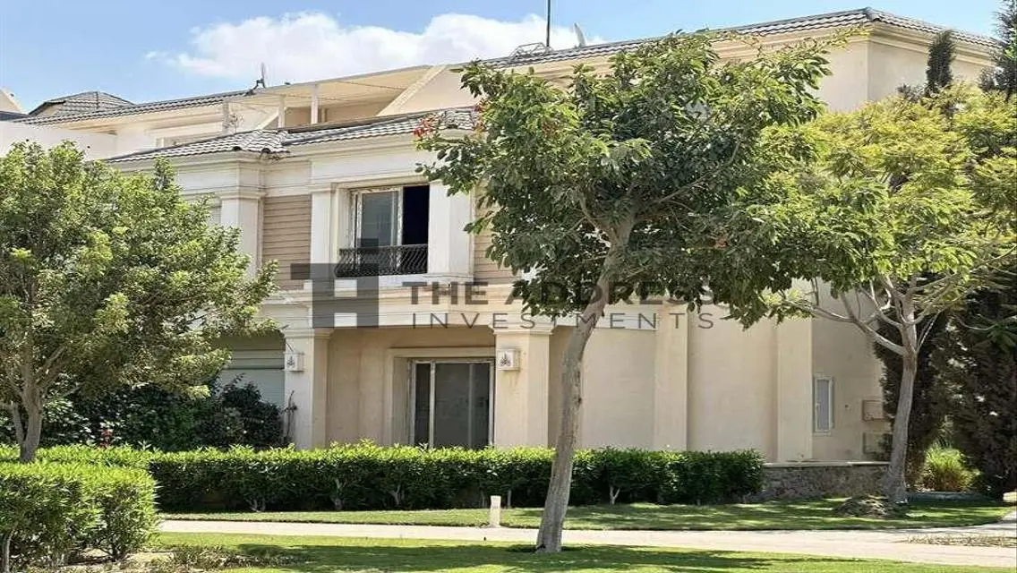 Luxury Villa in New Cairo Compound