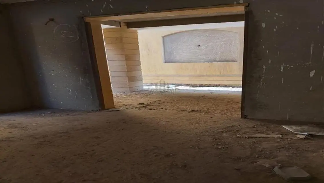 فيلا فاخرة للبيع بمساحة 450 متر