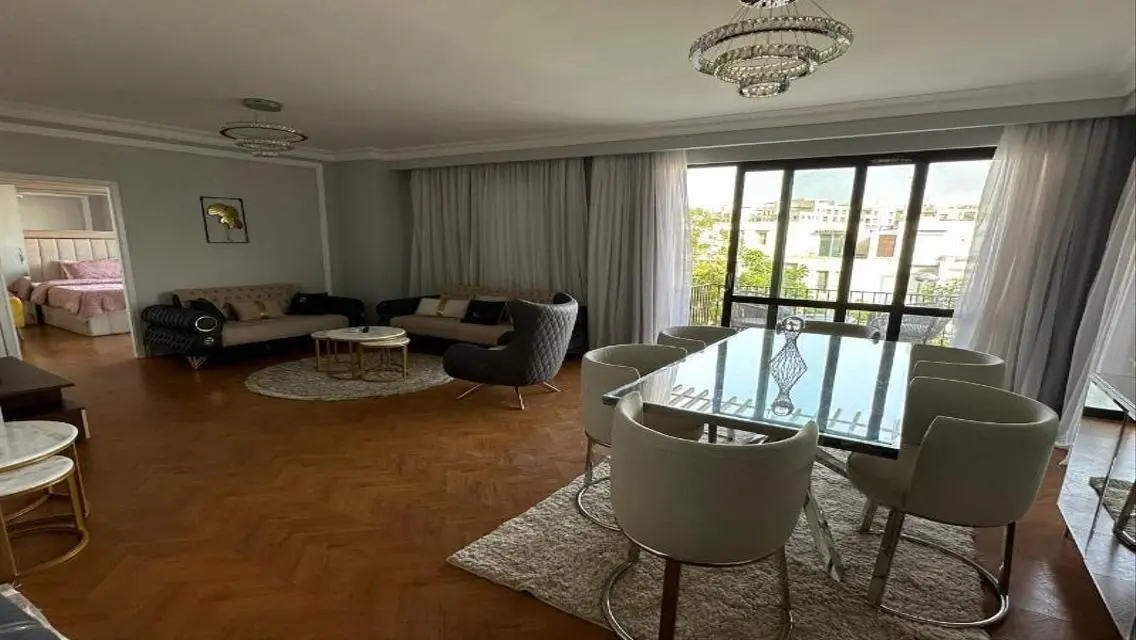 4-Bedroom Apartment for Sale, Spacious 20-meter Property in Prime Location