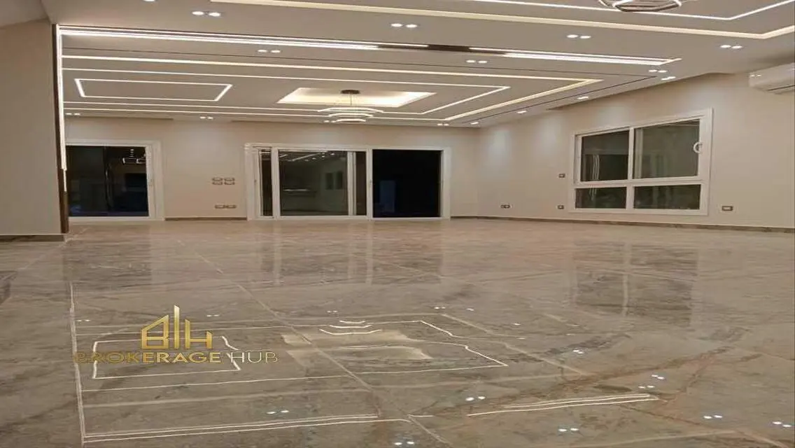 Luxury Apartment for Rent with 450 Square Meters