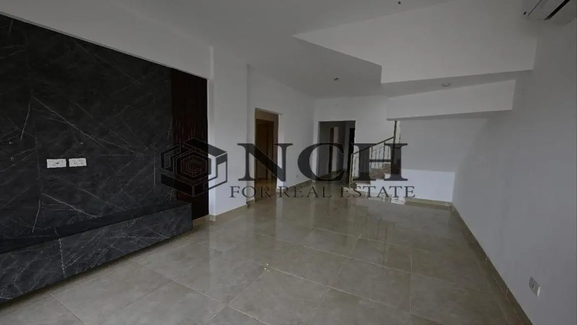 LUXURIOUS PENTHOUSE 160M FOR RENT IN ALMARASSEM