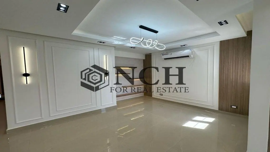 Penthouse Semi Furnished RENT - View Majestic Lake