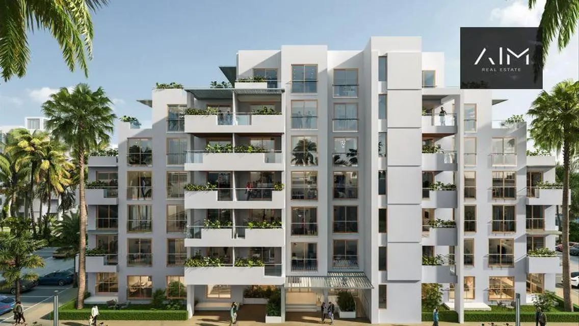 Luxury Apartment with Club View