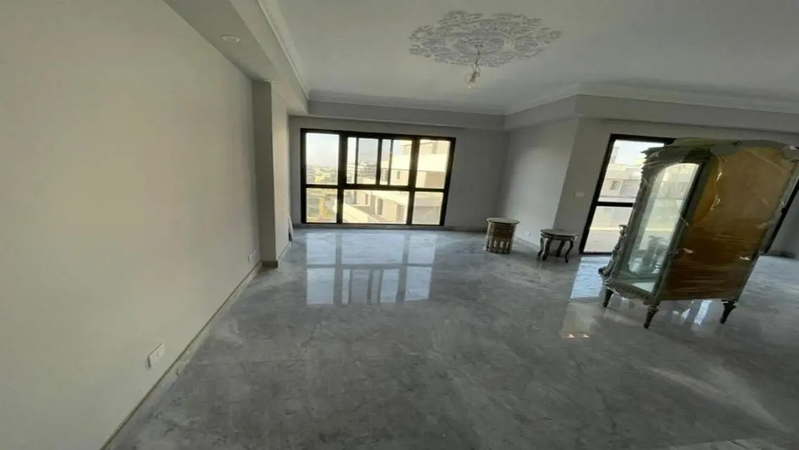 Luxury Apartment for Sale with Stunning Views