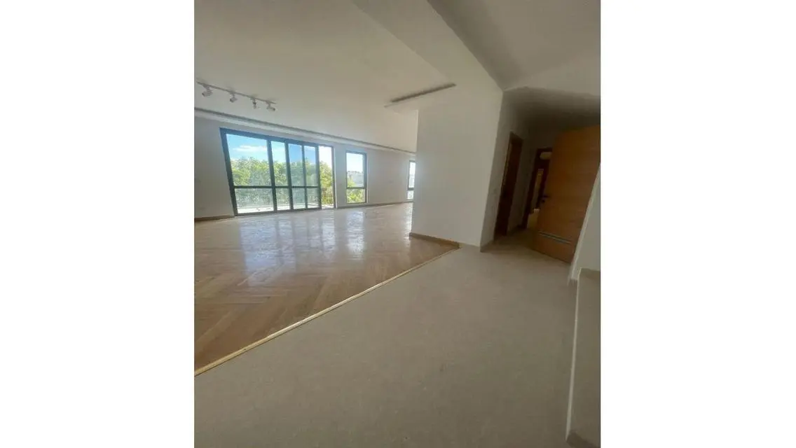 Ultra modern finishing - first residence