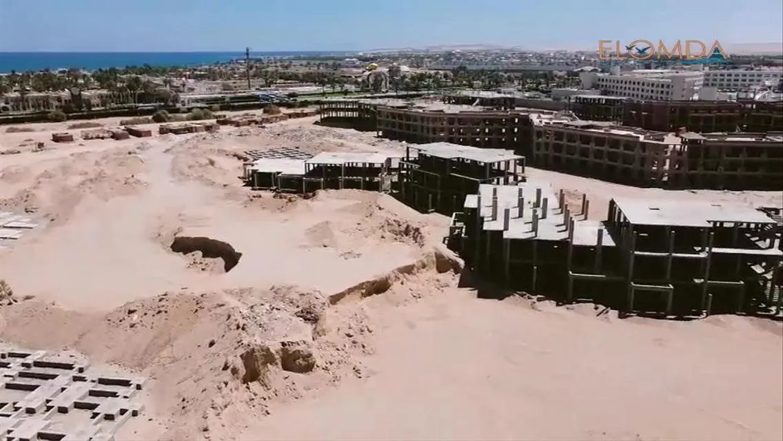 شقة فاخره 5 غرف مع إطلالة على البحيرات للبيع