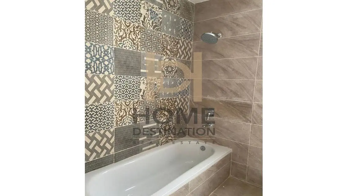 Luxury Apartment in Sky Plaza Mall - Great Investment Opportunity