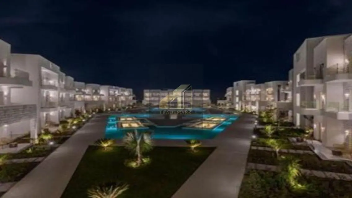 1st Row Lagoon Corner Twin In Azha Ain Sokhna
