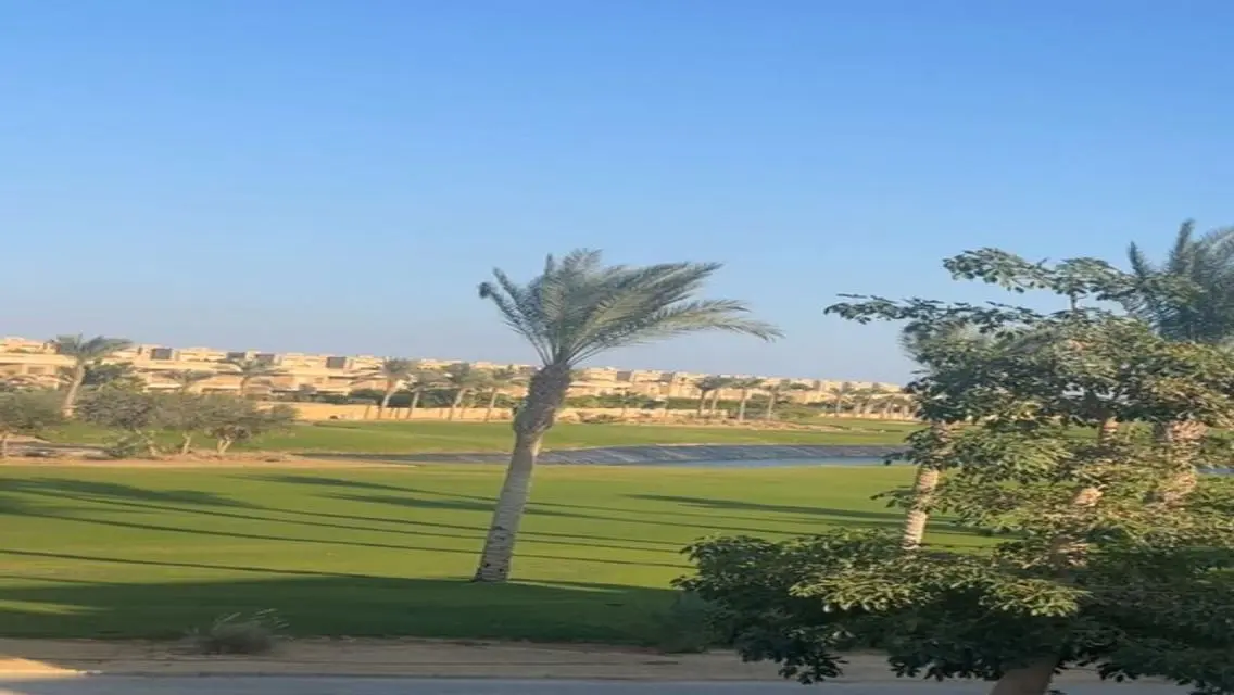 شقة مميزة بحجم 104 متر مربع للبيع