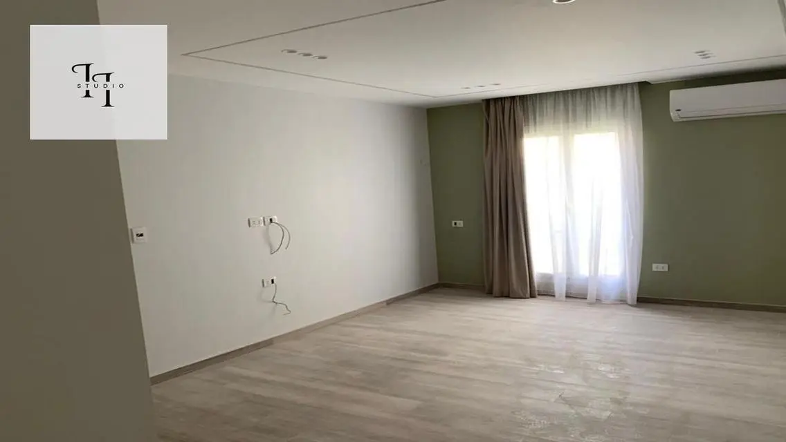 Luxurious Modern Home with All Amenities
