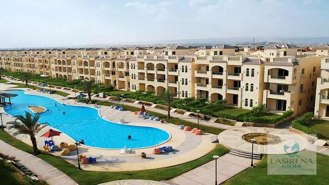 شقة فاخرة للبيع بإطلالة رائعة