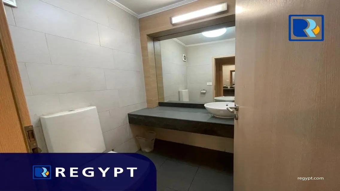 عقار متميز للبيع بسعر مميز