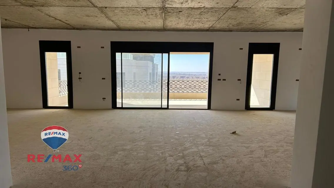 Luxury Apartment with All Amenities in Prime Location