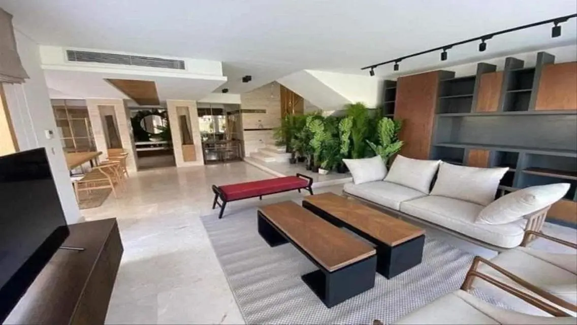 Stunning Mountain View Home - 195 Sq. M.