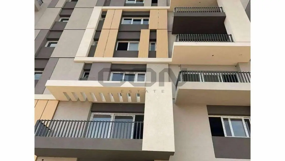 Apartment-Very Prime Location-Direct On lagoon