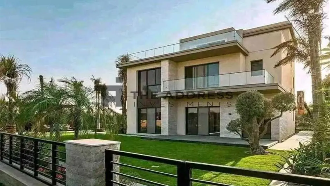 Luxurious Villa in a Vibrant Area - 21,000,000 EGP