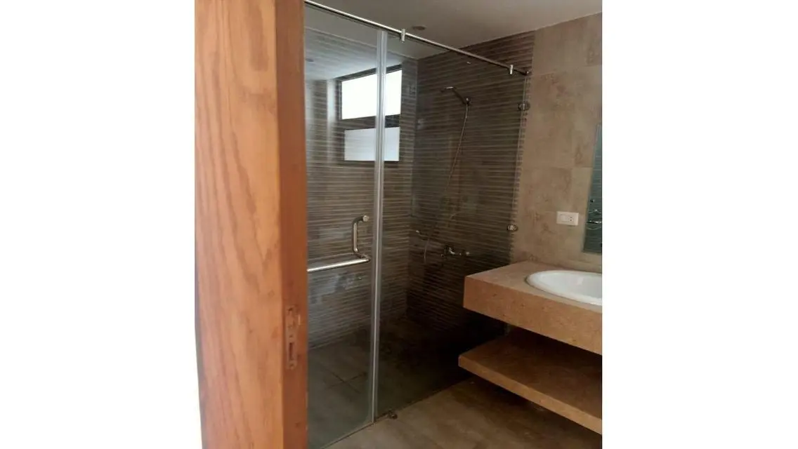 Upper duplex (second + third) at a special price