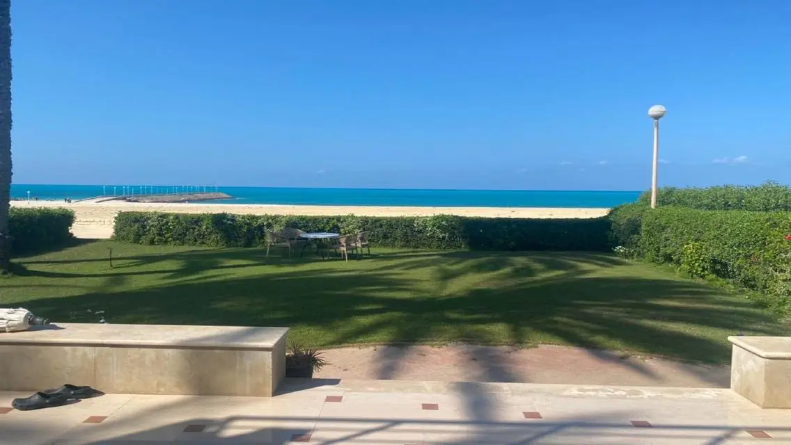 Villa prime location marina2 1st sea row 2nd sandy