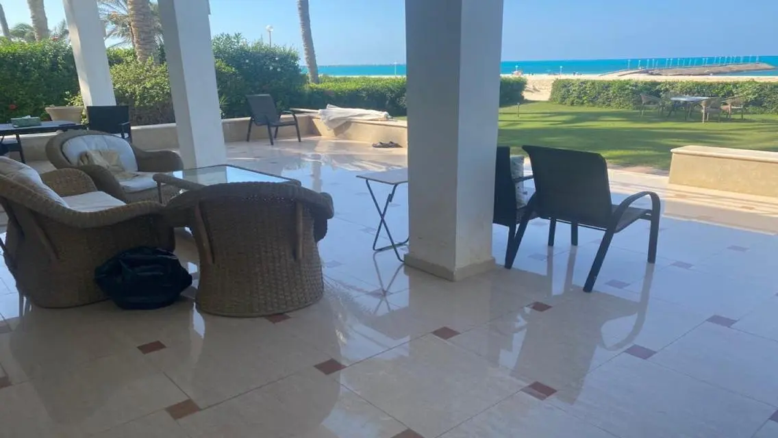 Villa prime location marina2 1st sea row 2nd sandy