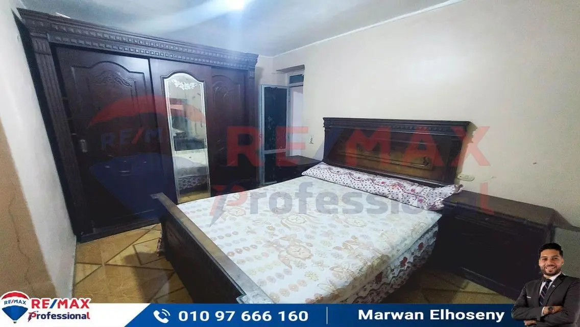 Apartment first number from the sea in Al Mandara