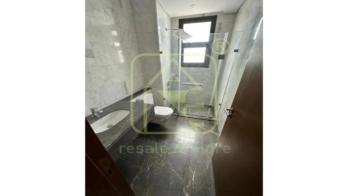 Stylish Apartment for Sale in a Convenient Location