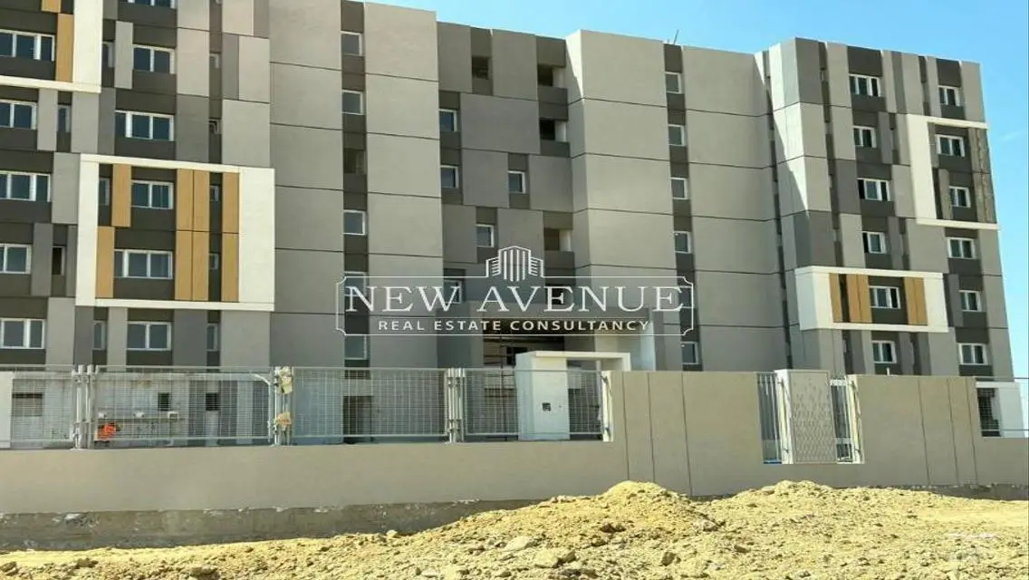 Apartment Park view delivered overlooking lake