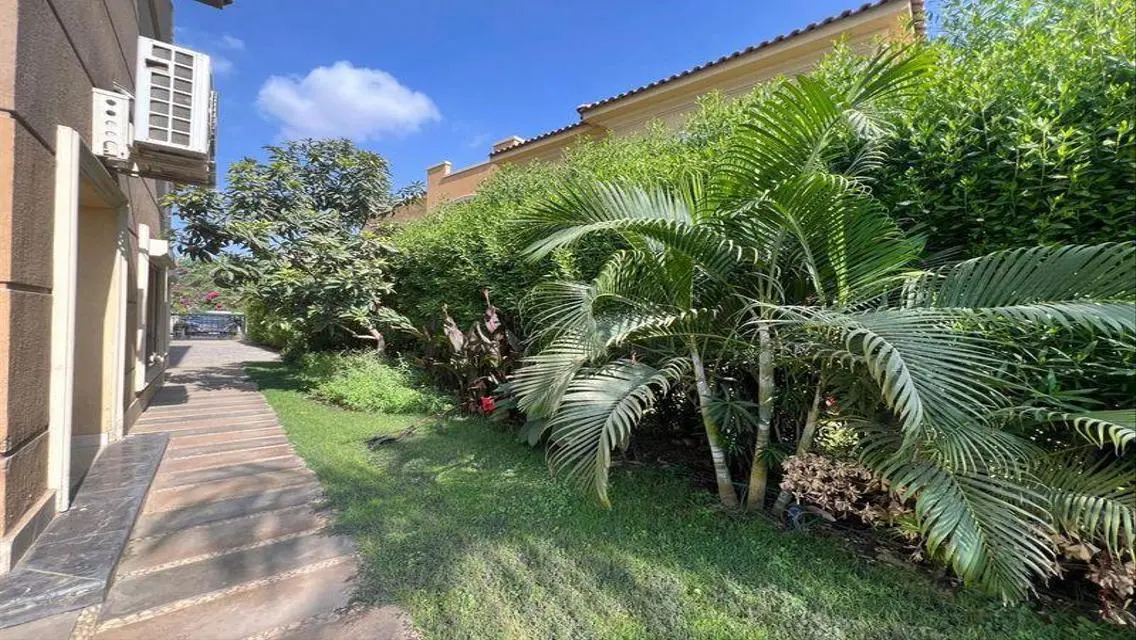 Standalone in Stone Park Semi Furnished Ultra Mode