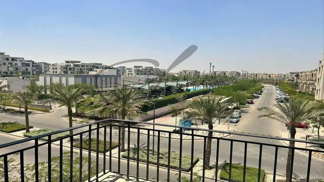 شقه بالسعر القديم استلام فوري + متشطبه