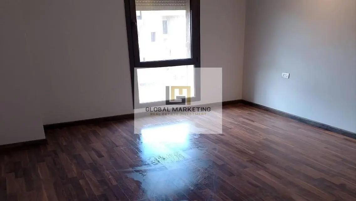 Super deluxe finishing triplex for rent in Eastown