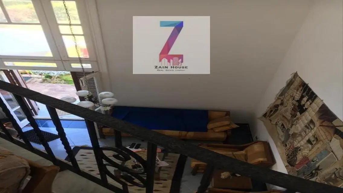 للبيع فيلا مفروشه قريبه للبحر صف ثالث