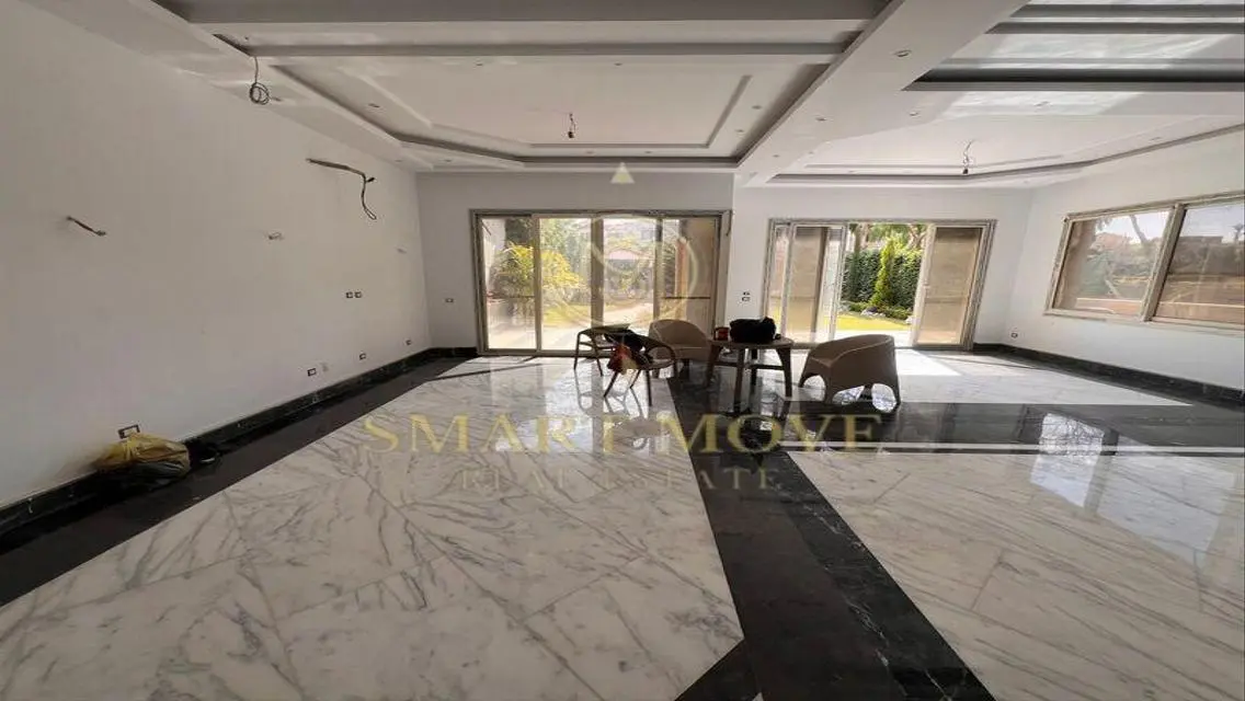 House for Sale with Private Garden and Balcony in a Quiet Area