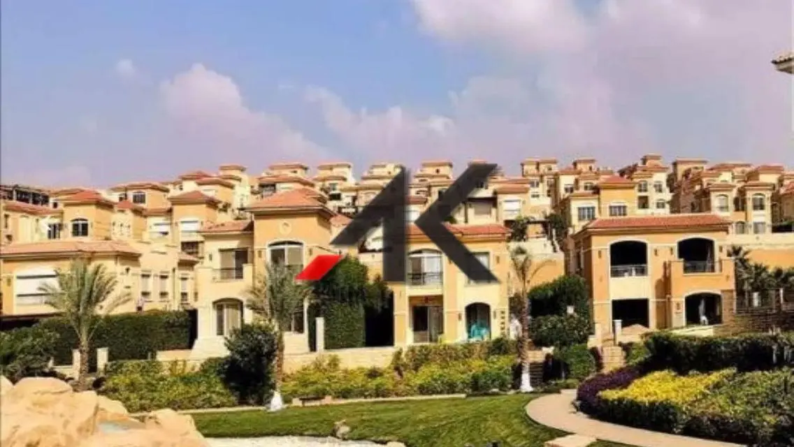 installment Sky Villa in Telal East . New Cairo